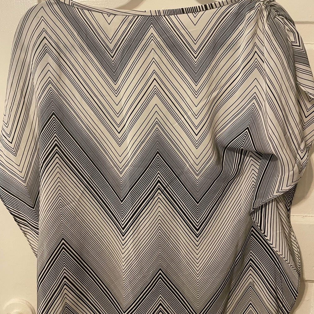 Trina Turk silk black and white blouse